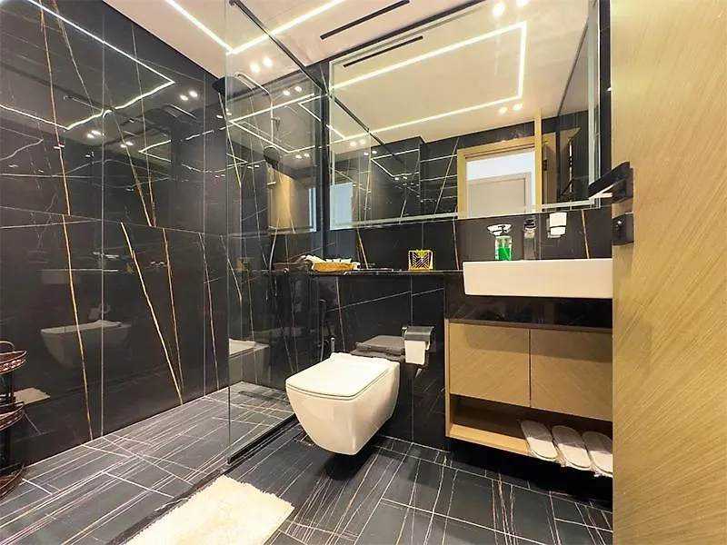 Apartment Luxurious New 1 Bedroom In A New Building With Great Views Dubai